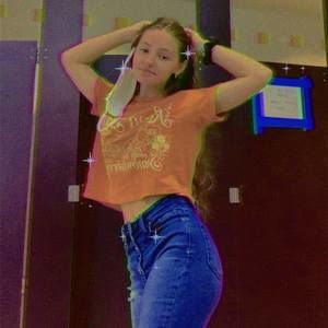 Meet your Posher, Katelyn